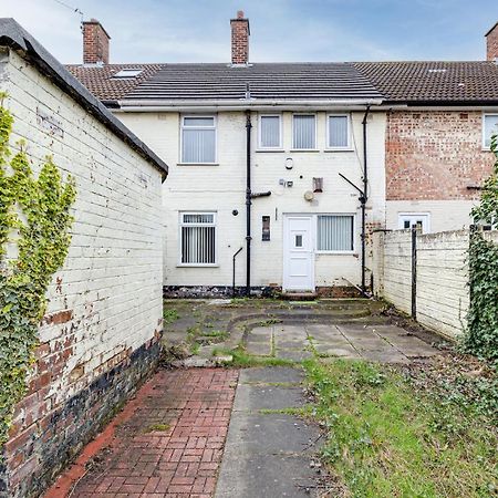 George Harrison'S Former 3Bed Home In Liverpool Speke Exterior foto